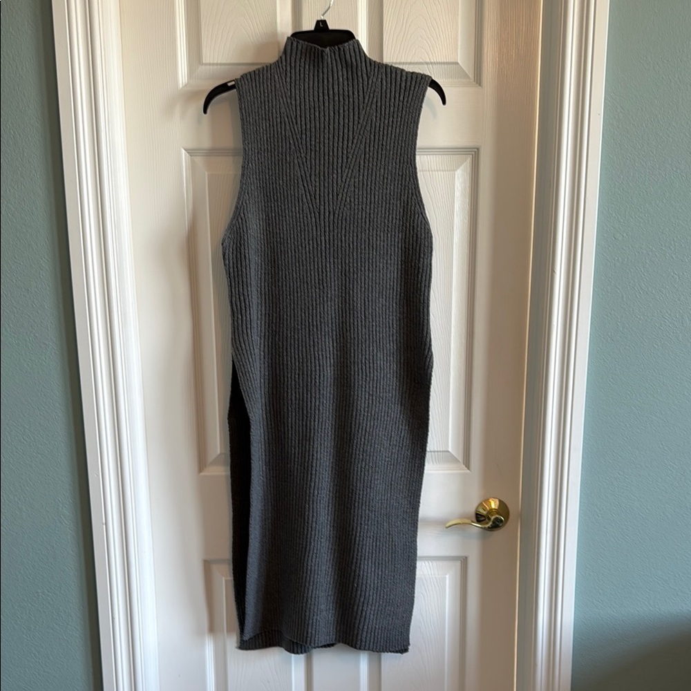 Source Unknown Gray Mock Neck Sheath Midi Dress